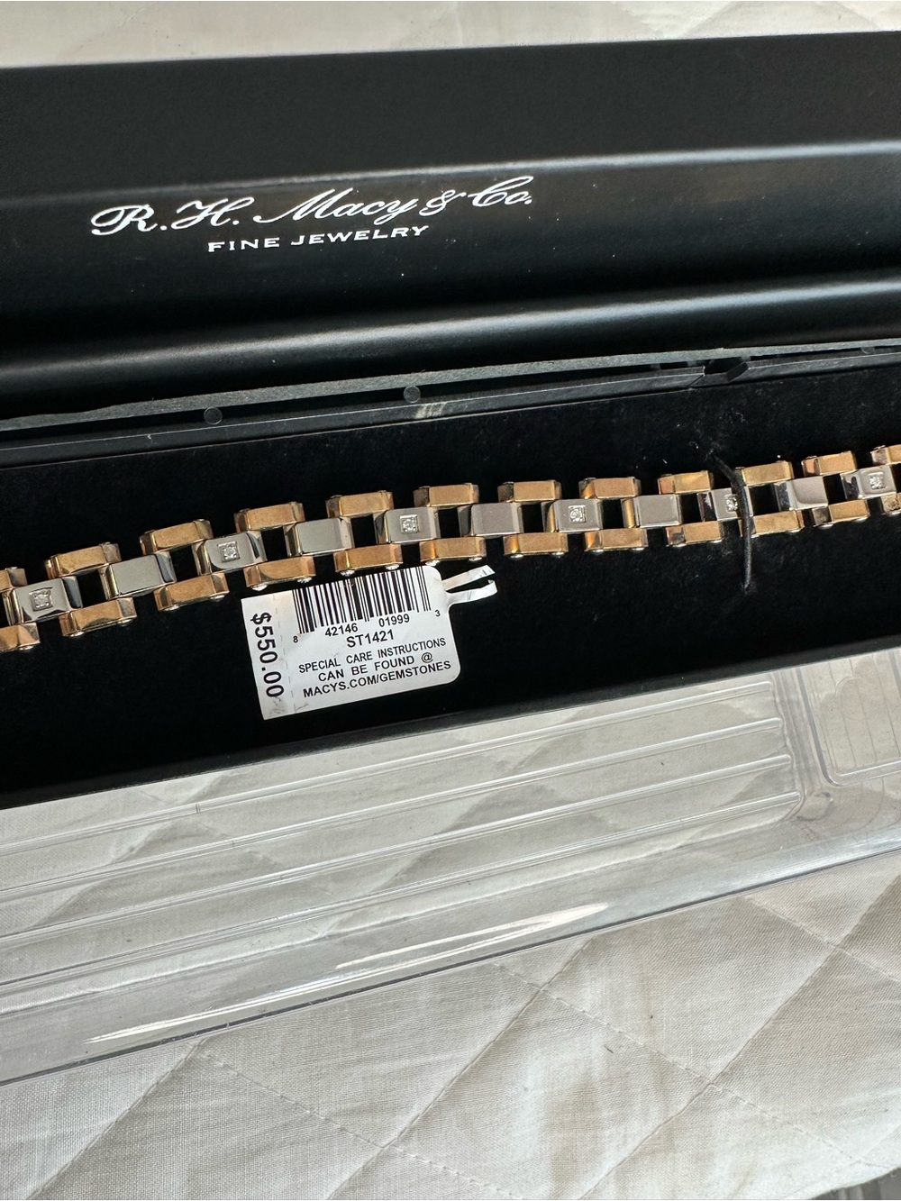 R. H. Macy’s & Co. Two-Tone Mens Link Bracelet in Gold and Silver Metal - Picture 3 of 7